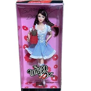 The Wizard of Oz-Miss Dorothy Gale-Barbie Doll Rare 2010 Pink Label New in Box